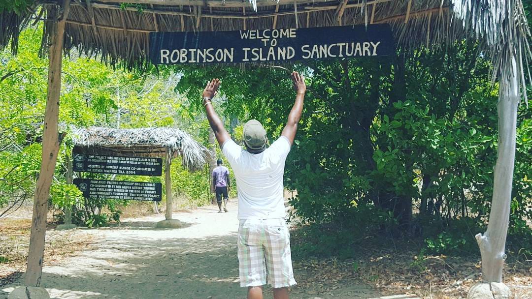 Gede Ruins, Robinson Island & Marafa Grand Canyon photo 4